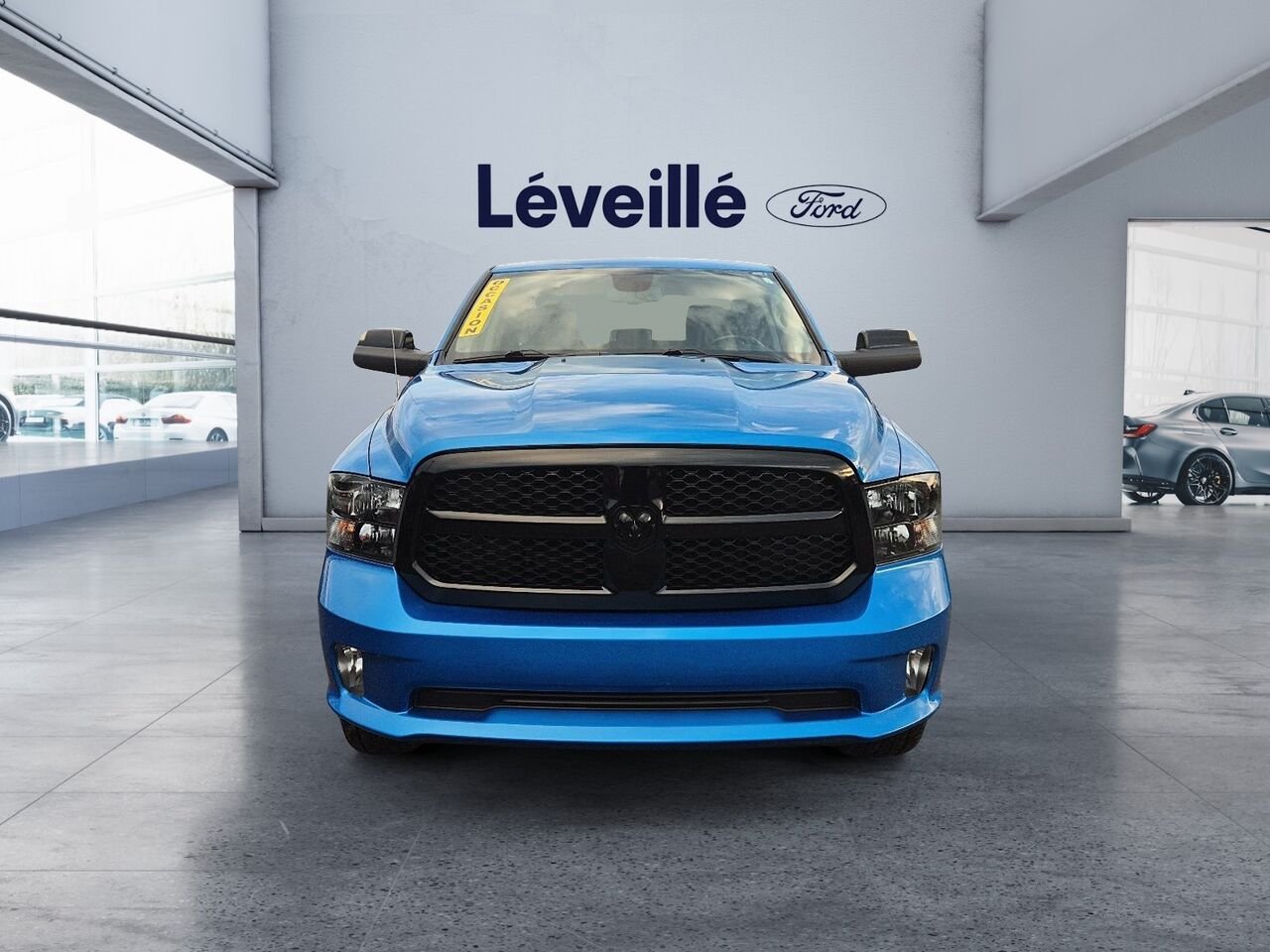 2022 Ram 1500 Classic Blue Saint-Jérôme - photo #25
