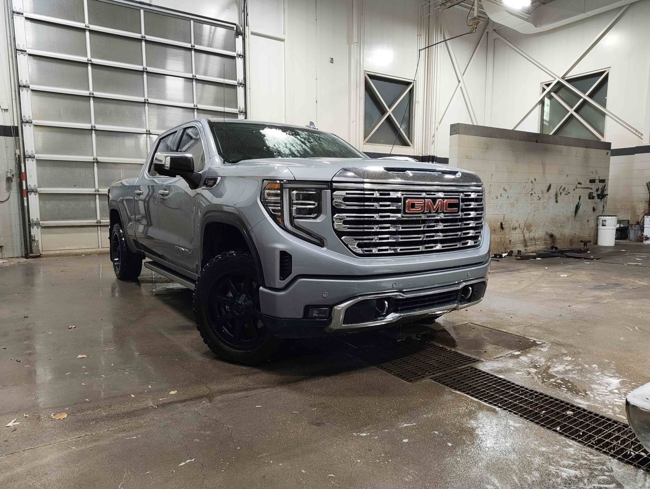 2026 GMC Sierra 1500 4WD Crew Cab 157 Denali Grey Sherwood Park - photo #1