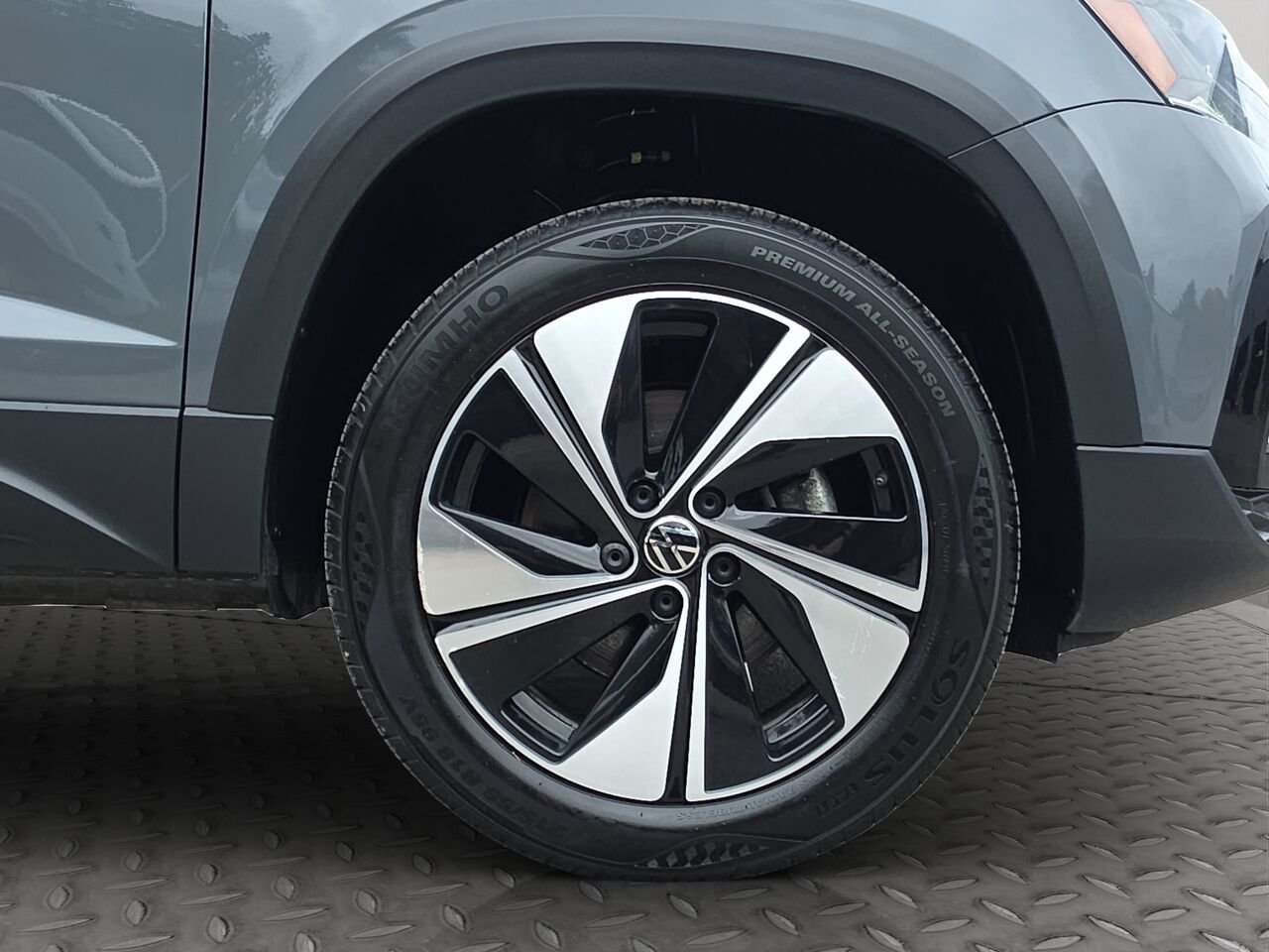 Volkswagen Taos Comfortline 2024 Gris Val-David - photo #27