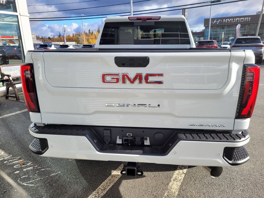 2026 GMC Sierra 2500HD 2026 Glacier White Tricoat