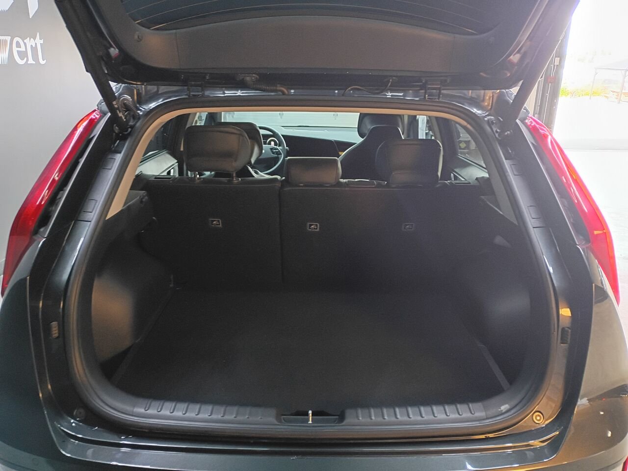 2023 Kia Niro électrique Grey Blainville - photo #10