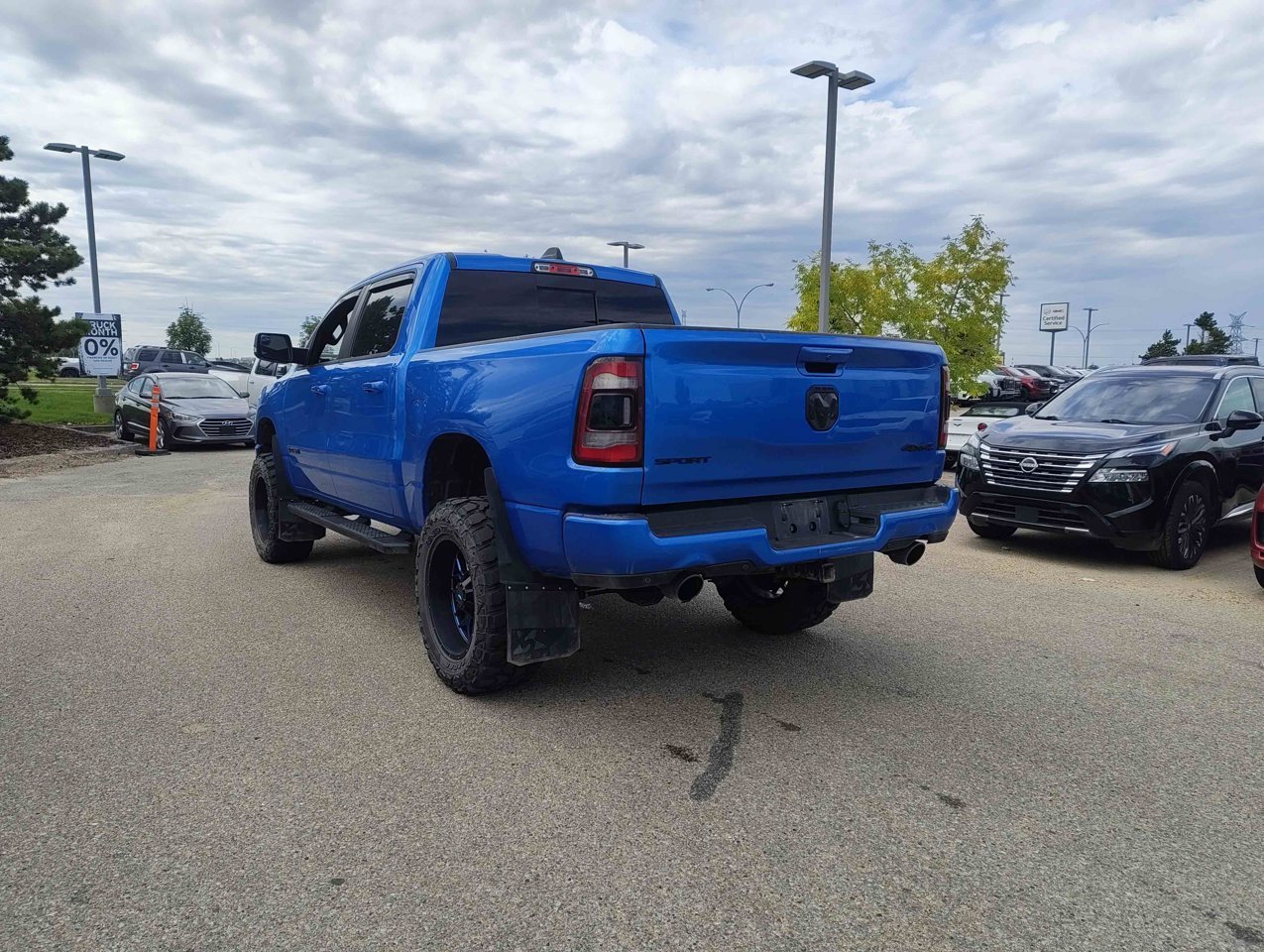 2021 Ram 1500 Sport 4x4 Crew Cab 5'7 Box Blue Sherwood Park - photo #4