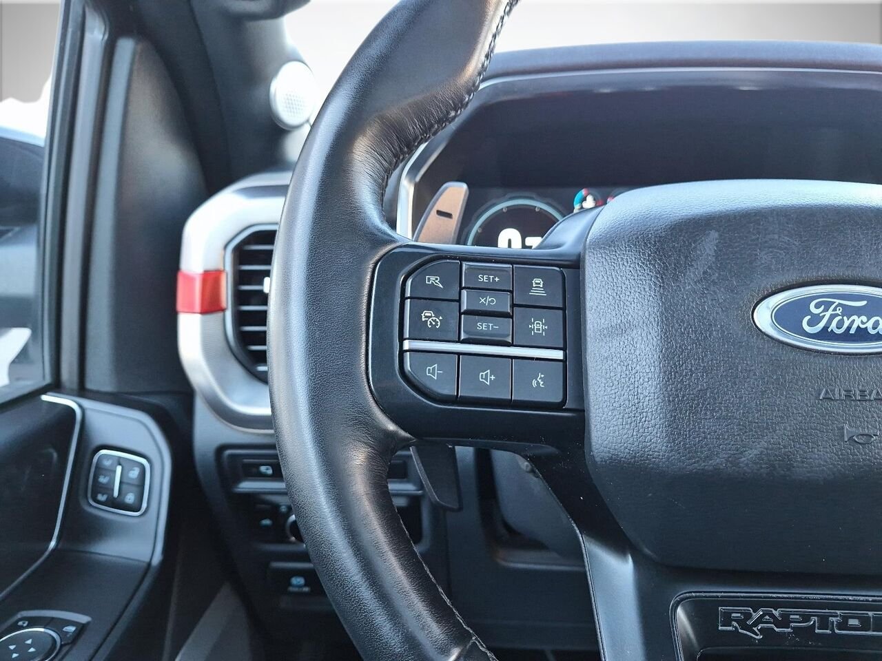 Ford F-150 2F466A | Raptor SuperCrew 4RM caisse de 5,5 pi 2023 Noir Saint-Jérôme - photo #3