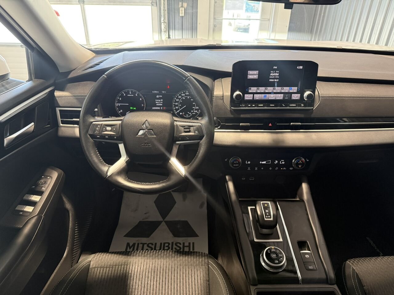 Mitsubishi Outlander 2022 Blanc Mont-Laurier - photo #9