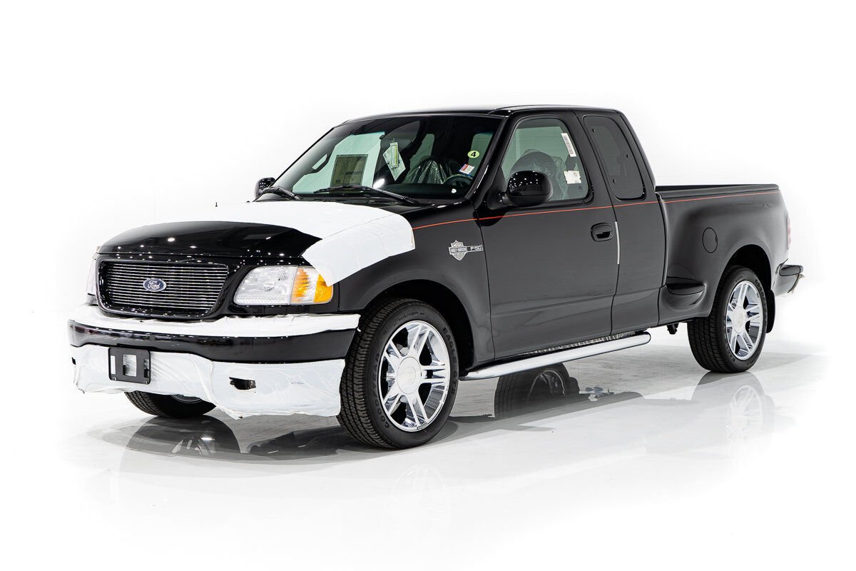 Ford F-150 Harley Davidson Edition In Delivery Packaging 2000 Noir Montréal - photo #0