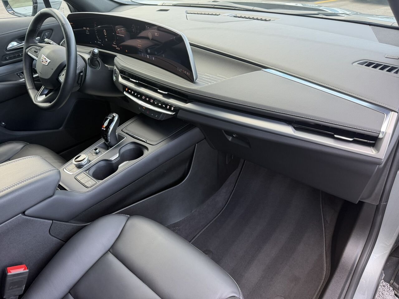 2024 Cadillac XT4 PREMIUM LUXURY AWD FINANCEMENT À PARTIR 3.99% Laval - photo #19