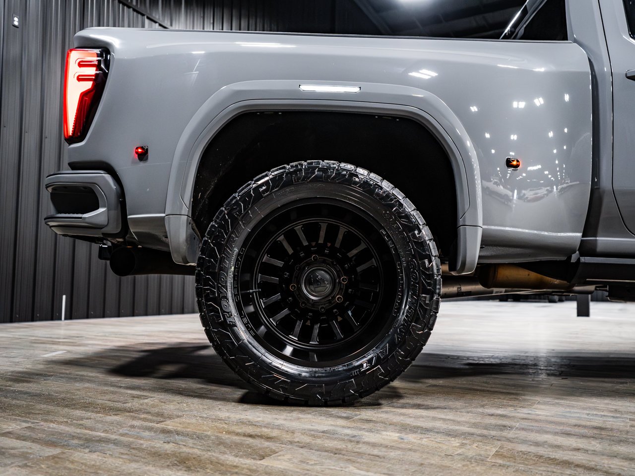 2024 GMC Sierra 2500HD 4WD Crew Cab 159 AT4 Grey Sherwood Park - photo #18