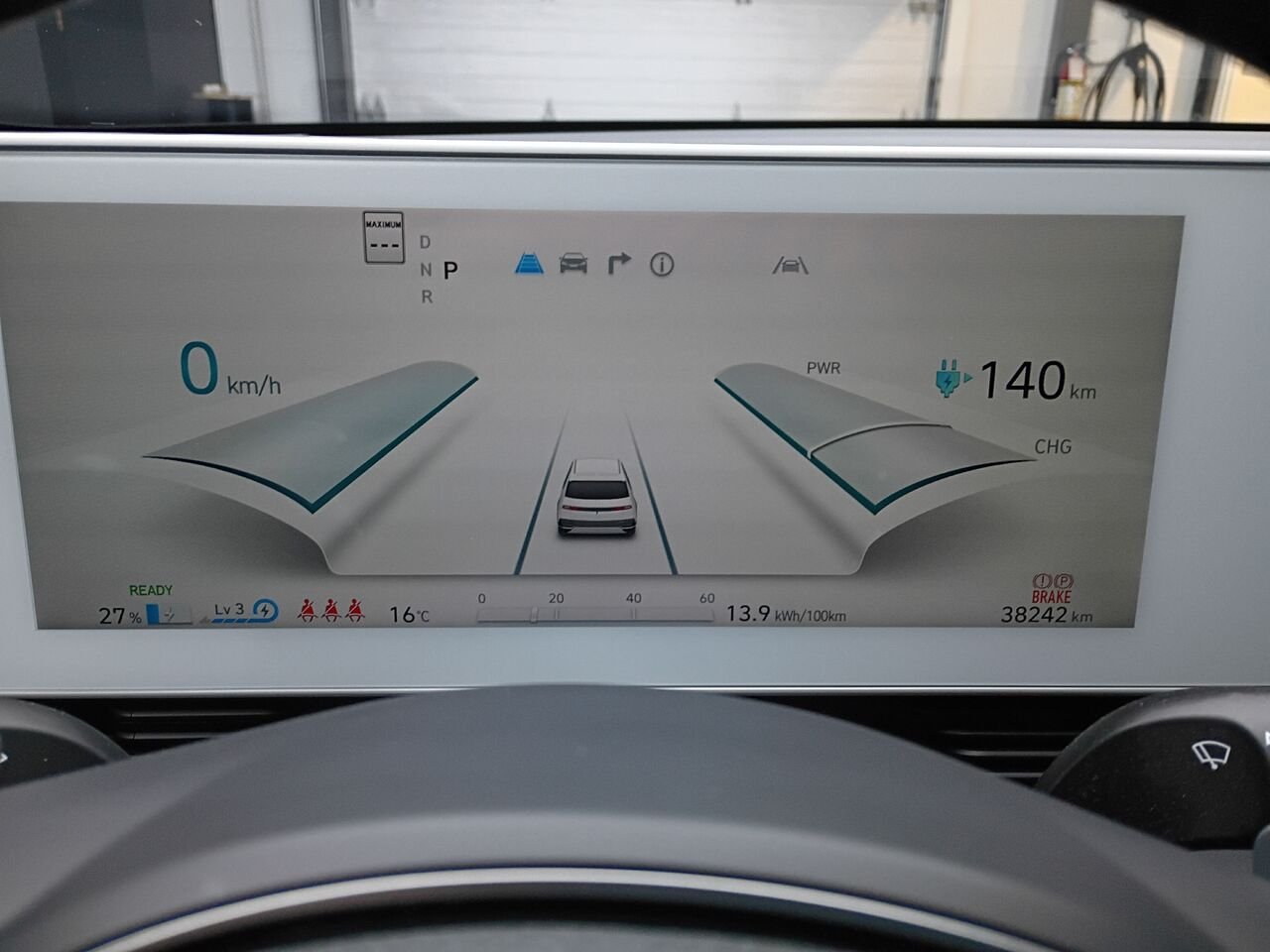 2023 Hyundai IONIQ 5 White Blainville - photo #24