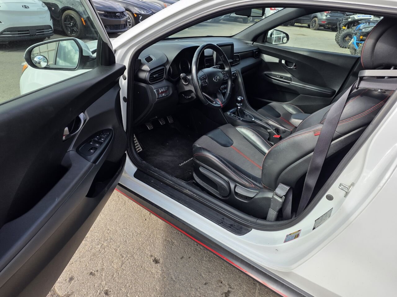 2019 Hyundai Veloster White  - photo #10