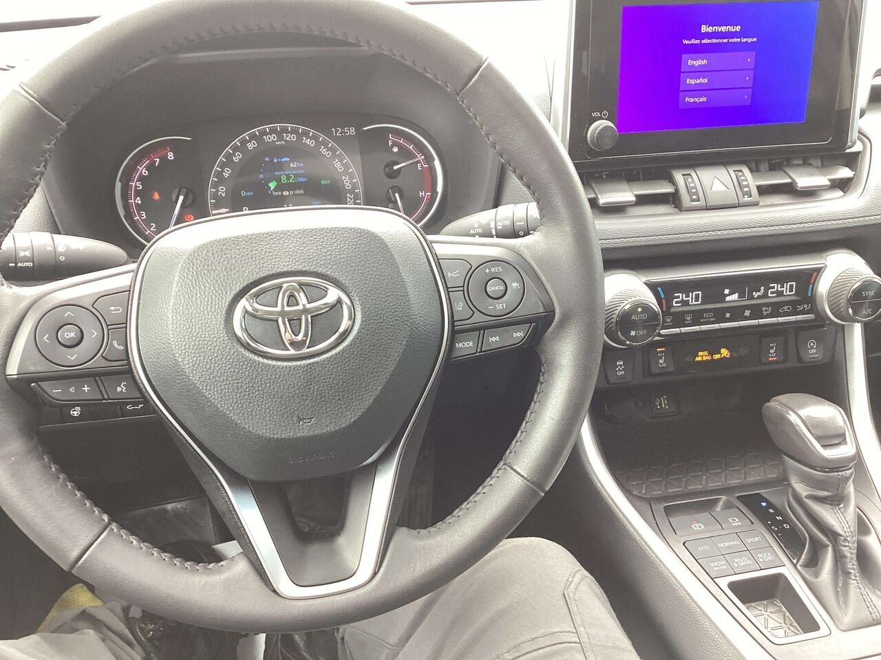 2024 TOYOTA RAV4 XLE PREMIUM XLE TI White Gatineau - photo #15