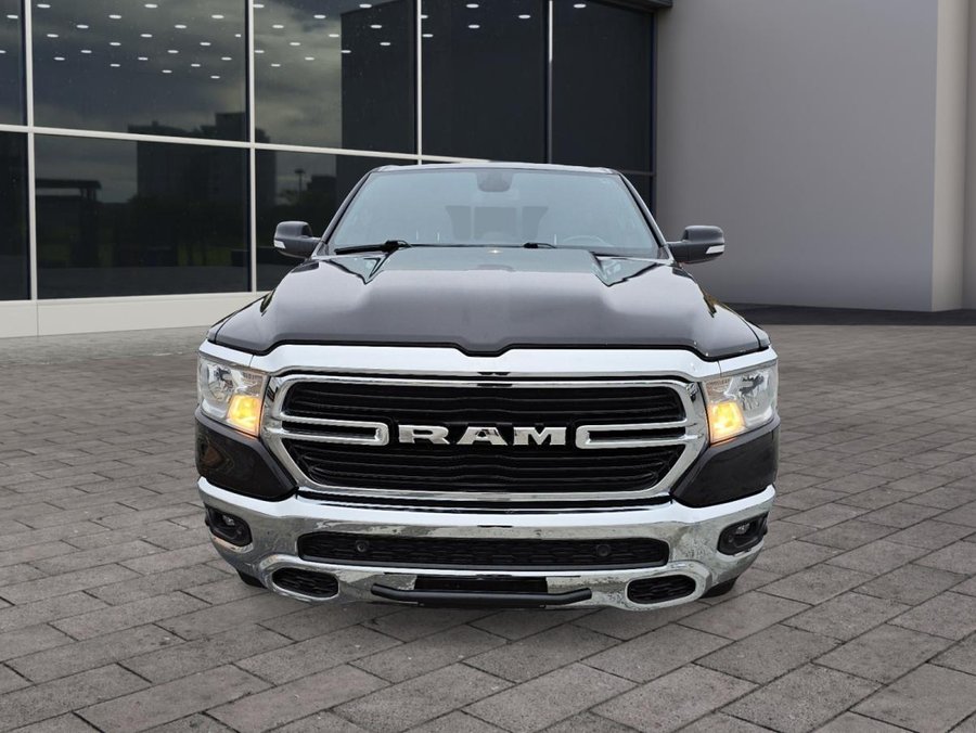 RAM 1500 Big Horn cabine d'équipe 4x4 caisse de 6 pi 4 po 2019 Noir