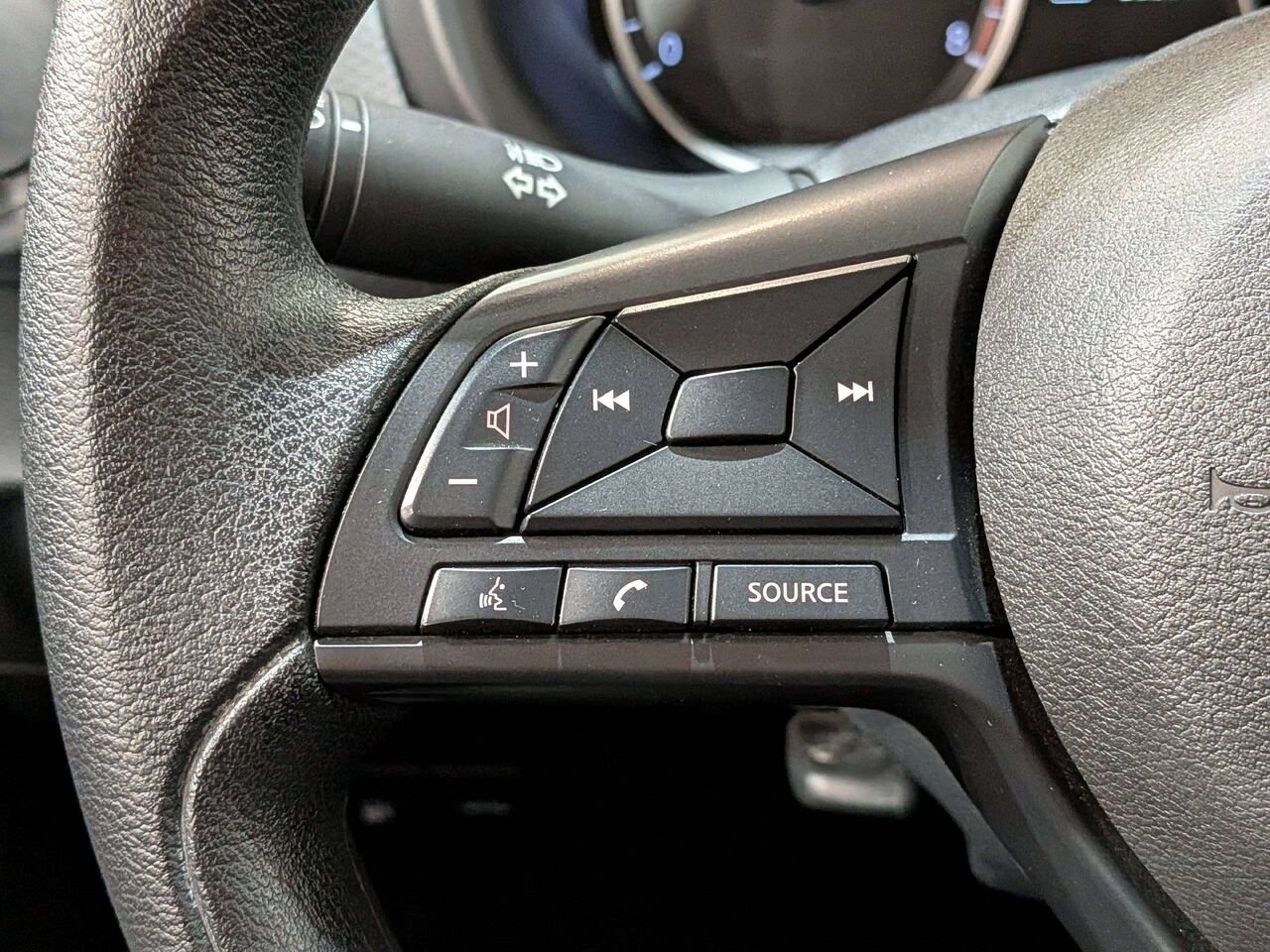 2024 Nissan Kicks S FWD Black Val-David - photo #14