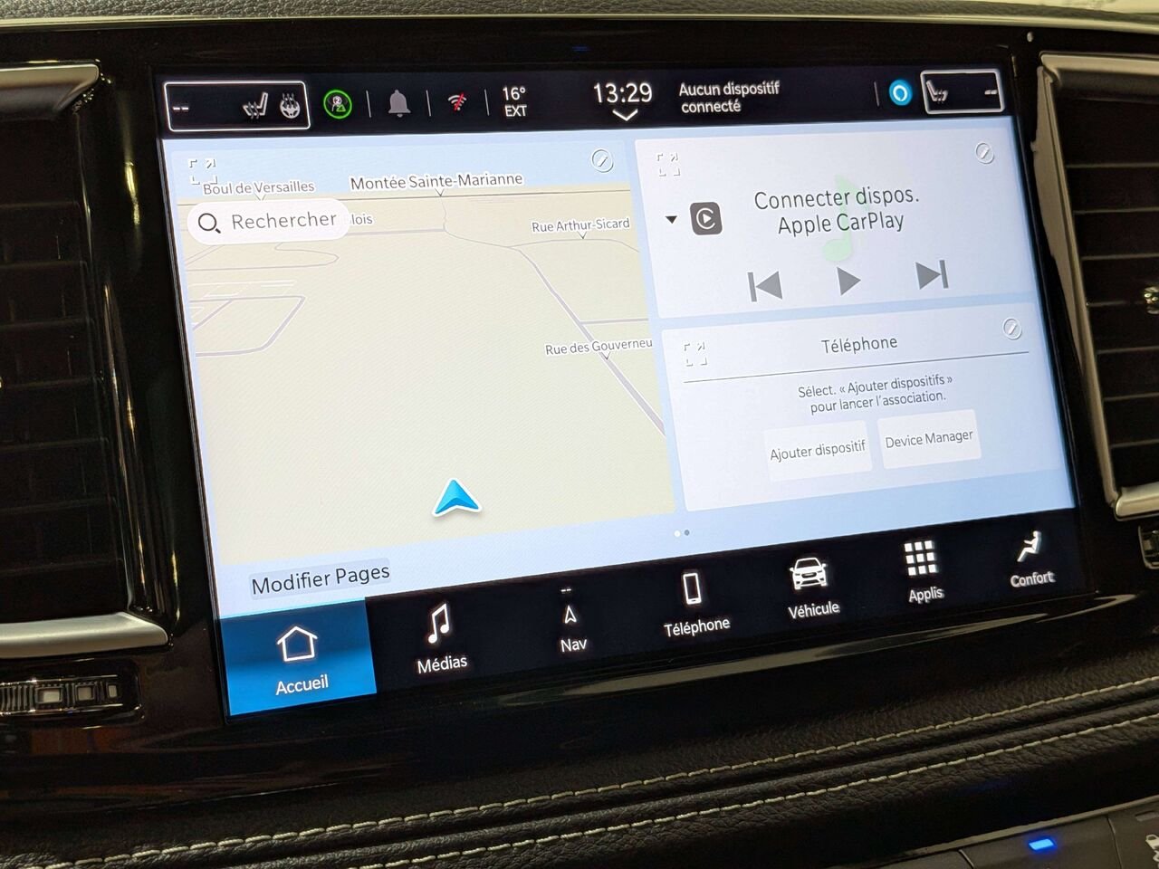 2025 Chrysler Pacifica Limited FWD White Val-David - photo #24