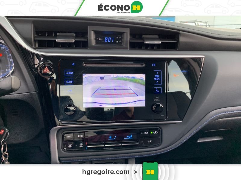 2018 Toyota Corolla White Blainville - photo #13