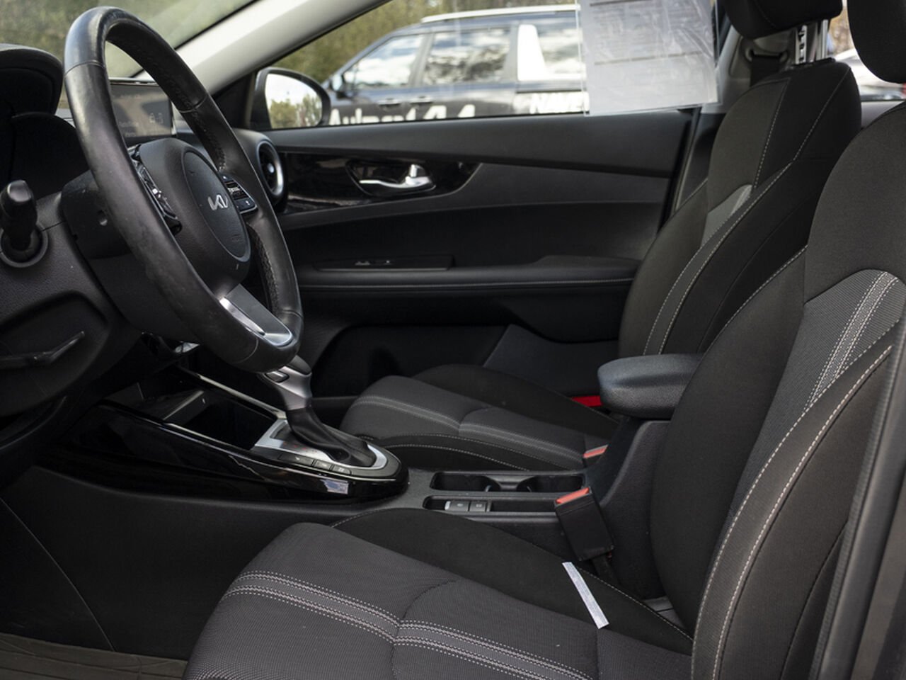 2024 Kia Forte Grey Gatineau - photo #7