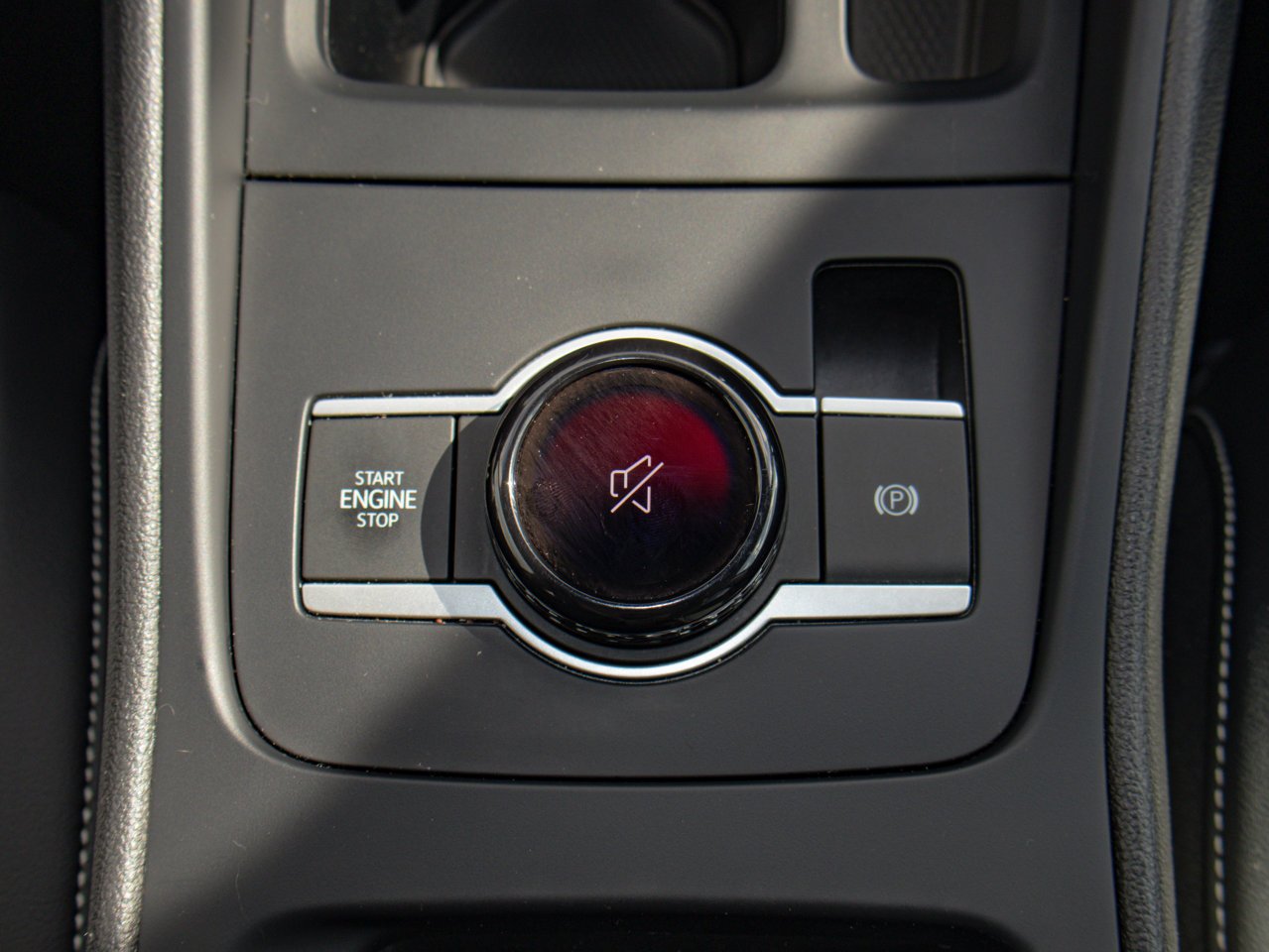 2026 Volkswagen Tiguan Comfortline 4MOTION Black Sherwood Park - photo #27