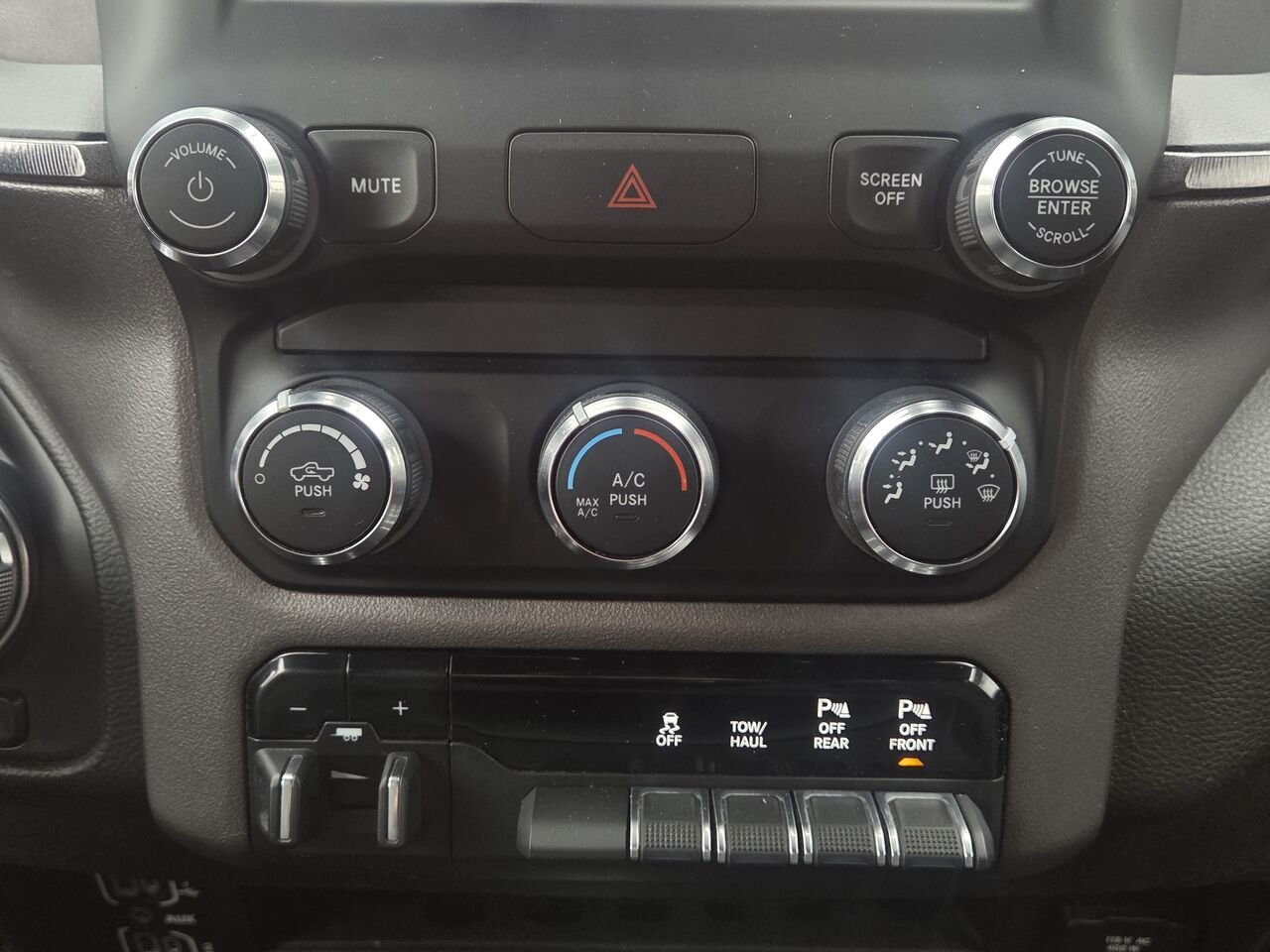 Ram 2500 Powerwagon 2020 Argent Granby - photo #18