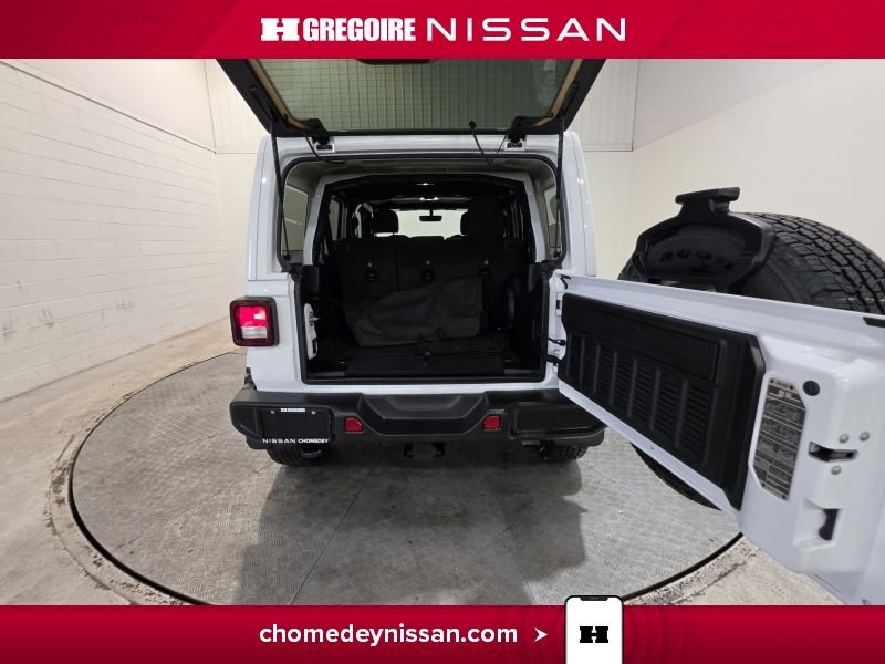 2023 Jeep Wrangler White Laval - photo #28