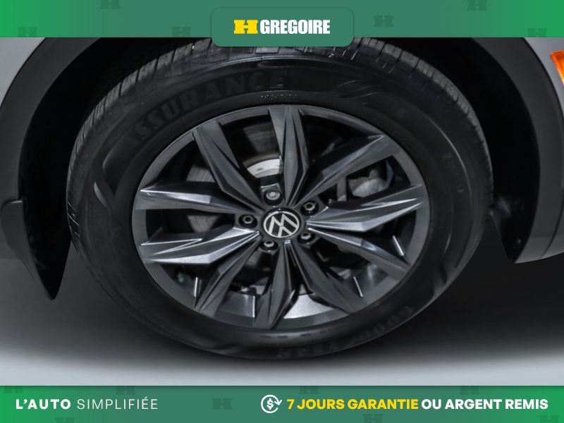 2022 Volkswagen Tiguan Silver Blainville - photo #27