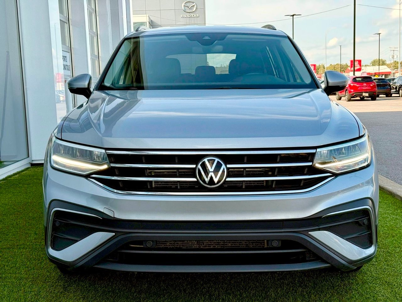 Volkswagen Tiguan 2023 Gris Notre-Dame-des-Prairies - photo #3