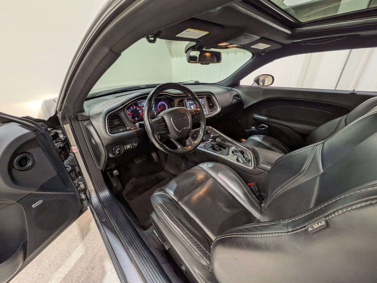 Dodge Challenger 2018 Gris Val-David - photo #9
