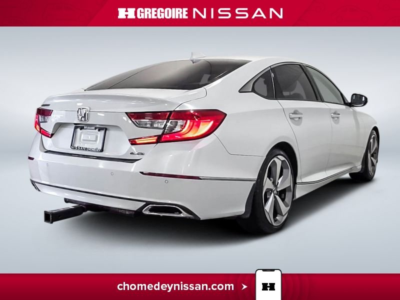 Honda Accord CL7288 | Touring * Cuir * Toit * Mag * Volant Chauffant 2018 Blanc Laval - photo #8