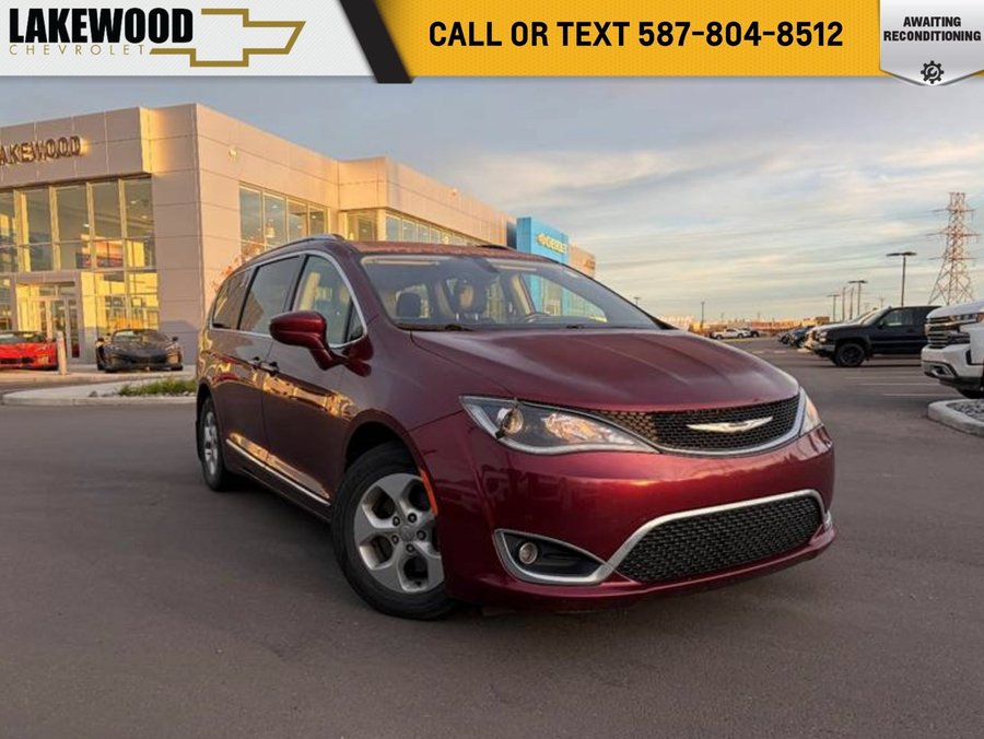 2017 Chrysler Pacifica Touring-L Plus Red