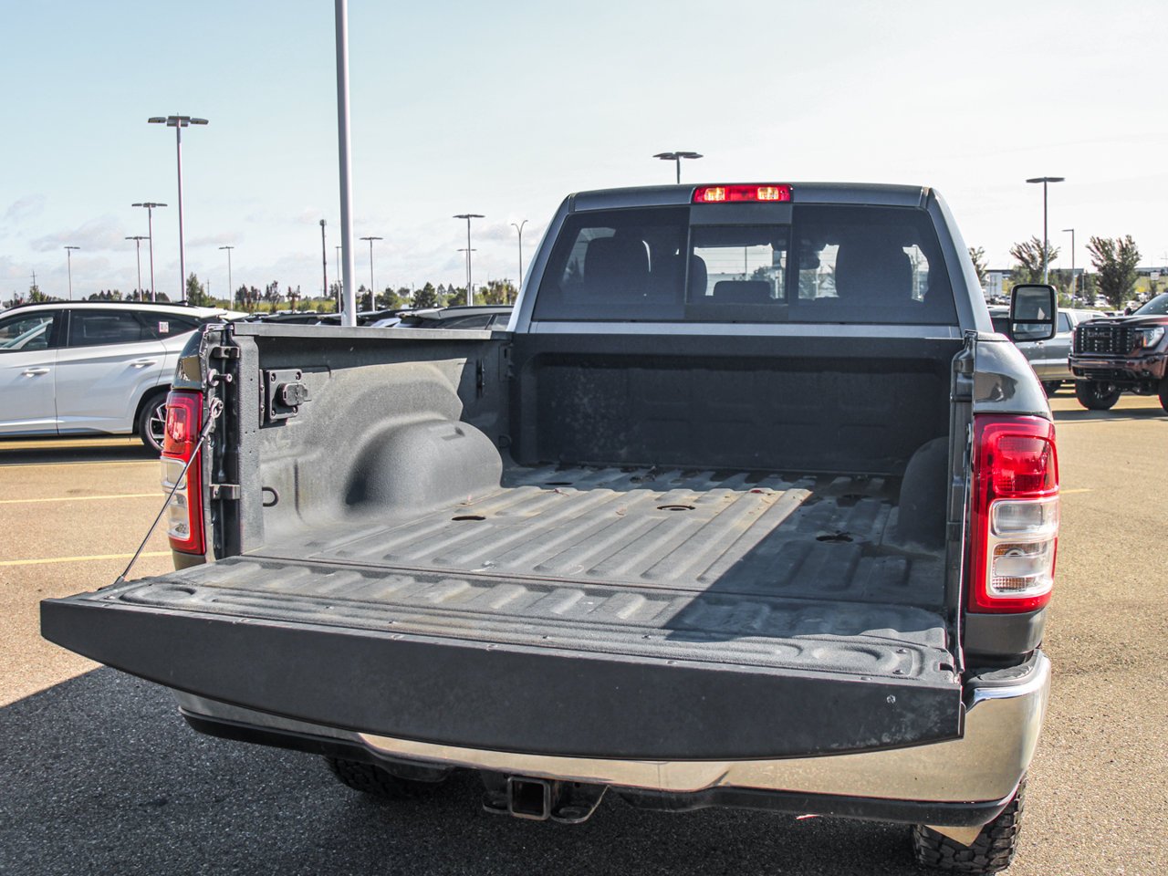2024 Ram 3500 Tradesman 4x4 Crew Cab 6'4 Box Grey Sherwood Park - photo #7
