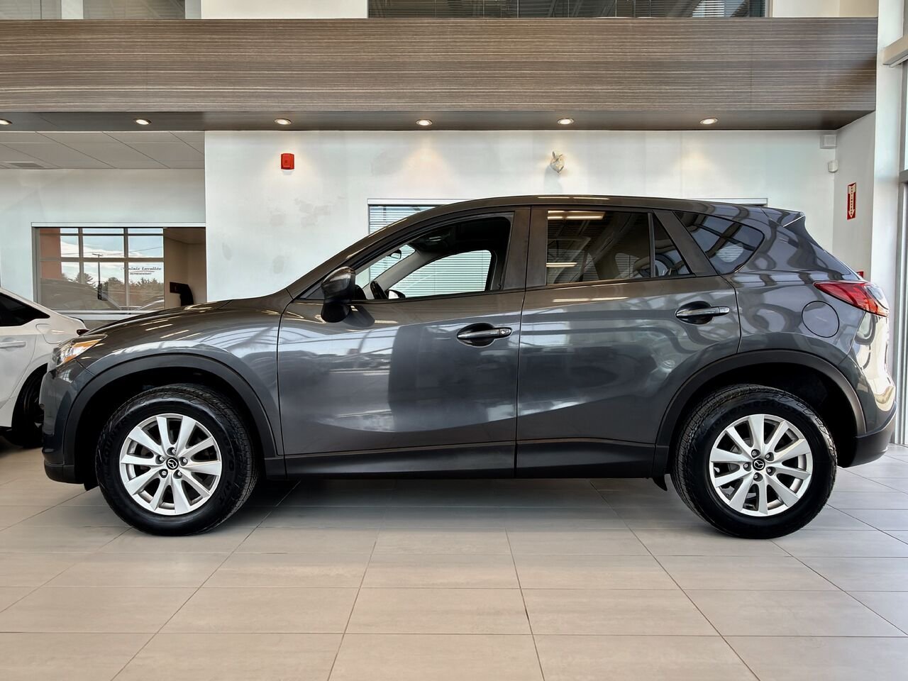 2016 Mazda CX-5 Grey Notre-Dame-des-Prairies - photo #8