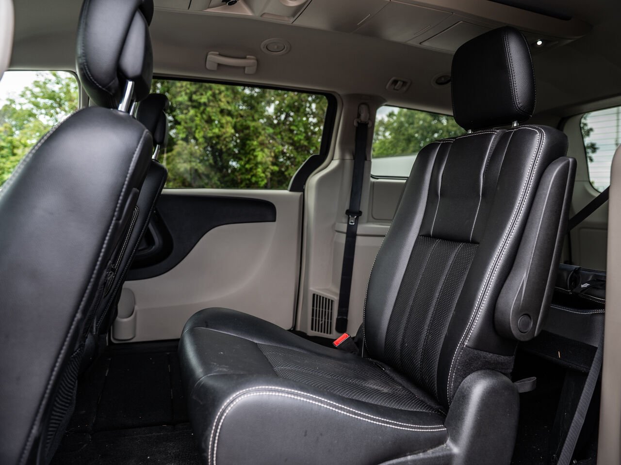 2016 Dodge Grand Caravan Black Sainte-Julienne - photo #26