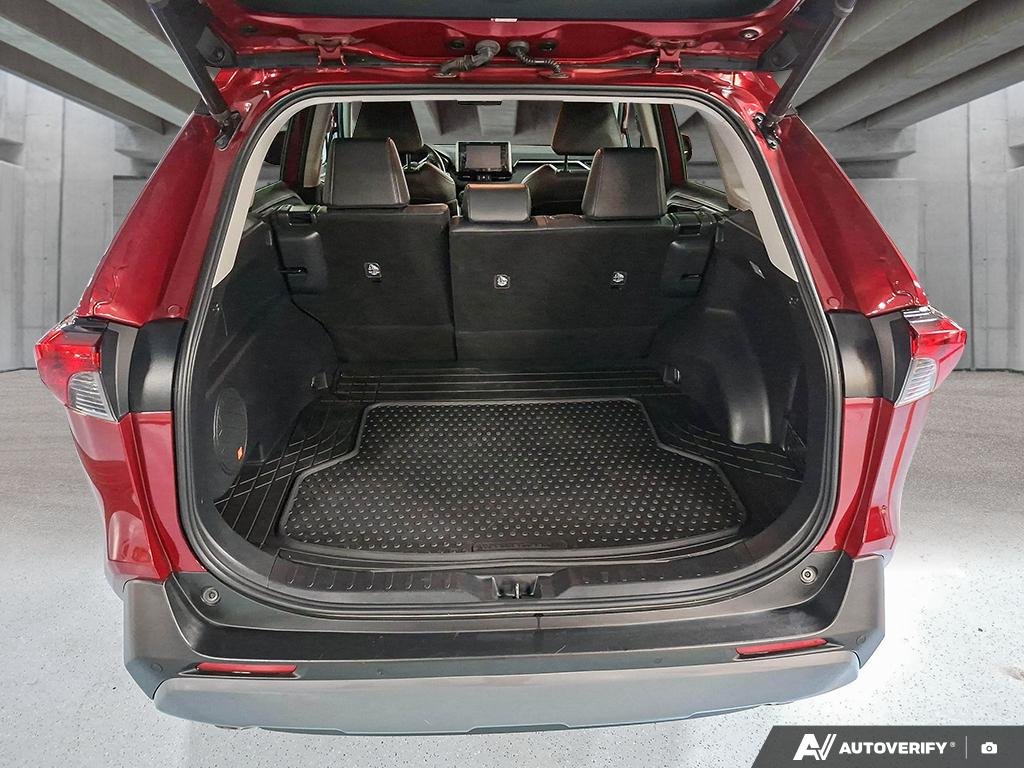 2019 Toyota RAV4 2600666A | Limited 03T3 RUBY FLARE P Edmonton - photo #10