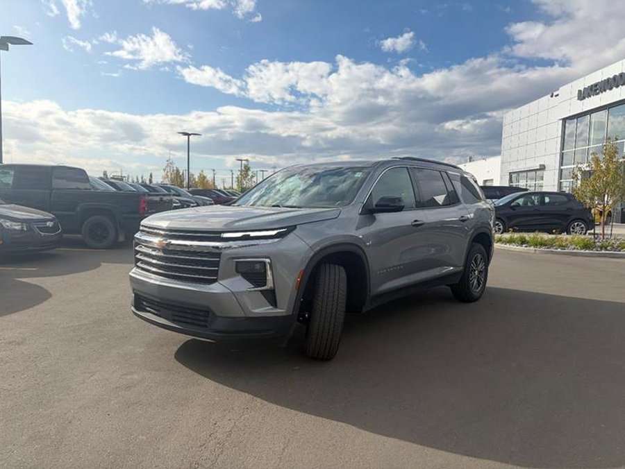 2026 Chevrolet Traverse 2LT AWD 2.5T 7 Passenger | Heated Leather Bucket Seats Grey