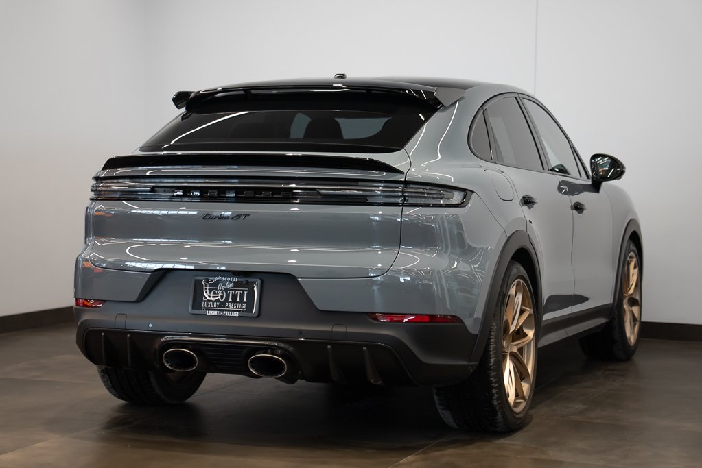 2024 Porsche Cayenne Grey Saint-Eustache - photo #3
