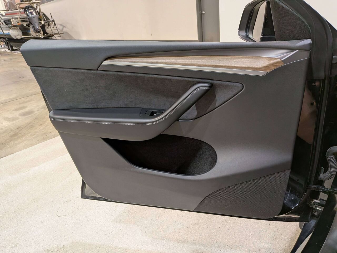 Tesla Model Y 2024 Noir Val-David - photo #31