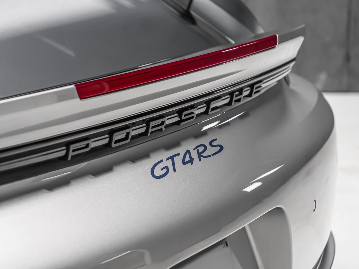 Porsche 718 Cayman GT4 RS PDK CARBONE JANTES BLEUES SPORT CHRONO 2025 Argent Montréal - photo #20