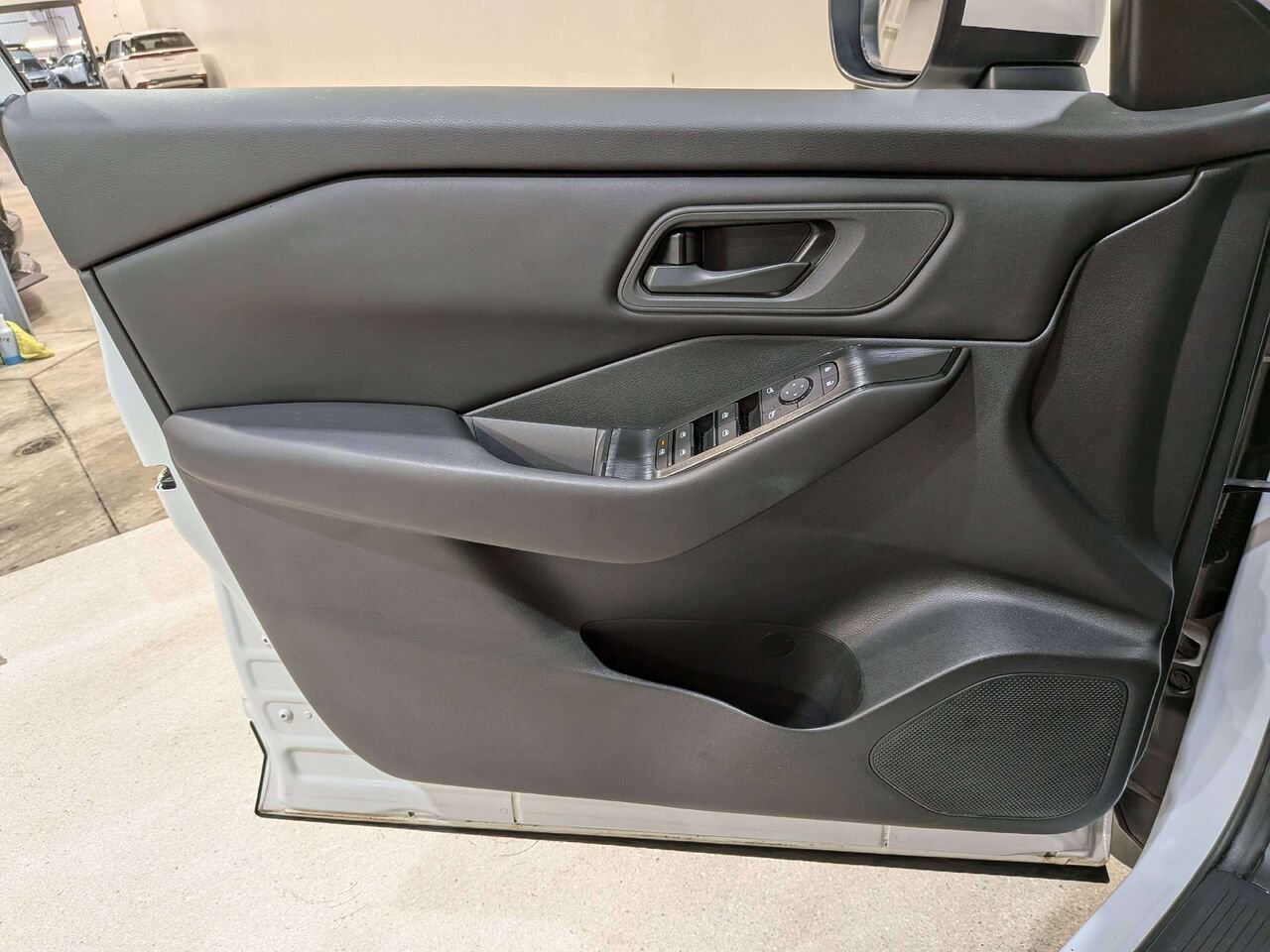 2024 Nissan Rogue AWD S White Val-David - photo #32