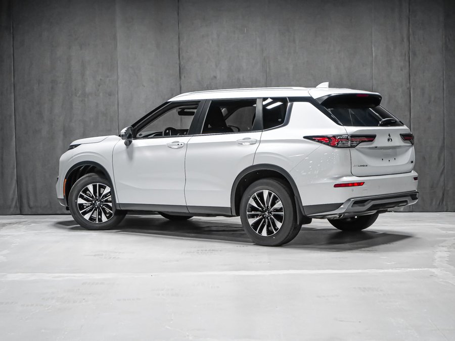Mitsubishi Outlander LE 2026 Blanc diamant