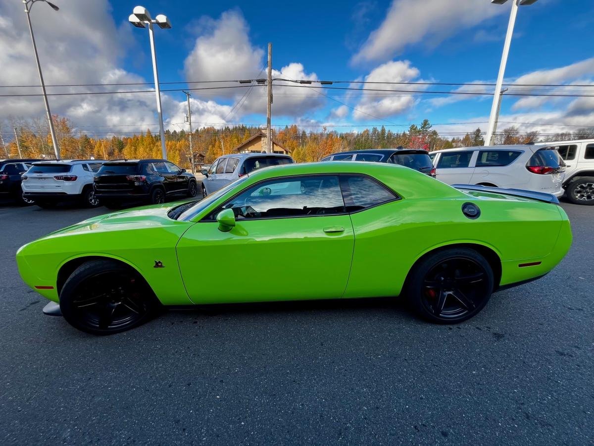 2015 Dodge Challenger Green Sainte-Agathe-des-Monts - photo #5