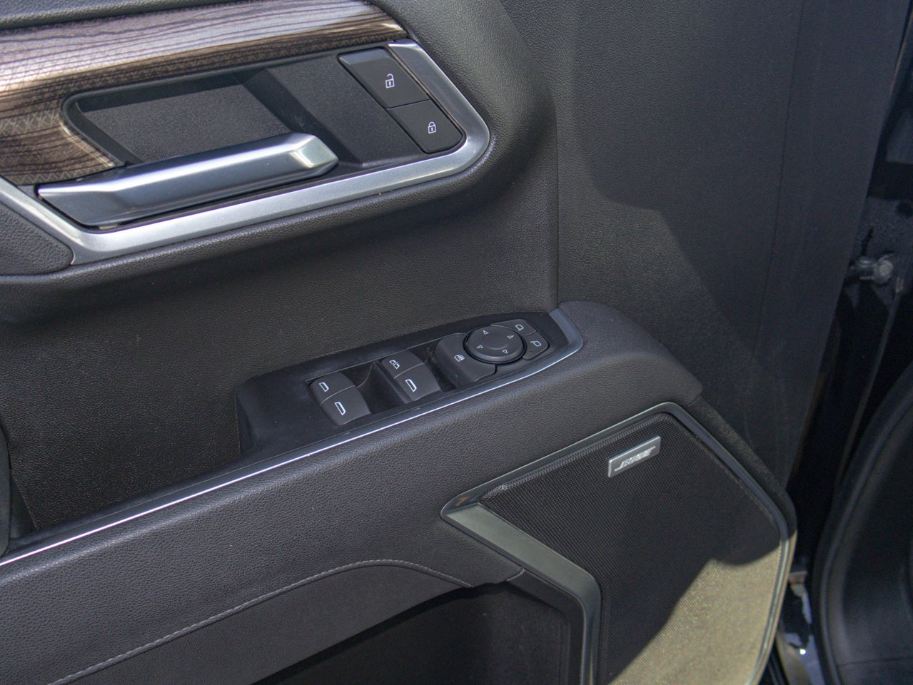 2025 Chevrolet Silverado 1500 4WD Crew Cab 147 RST Black Sherwood Park - photo #18