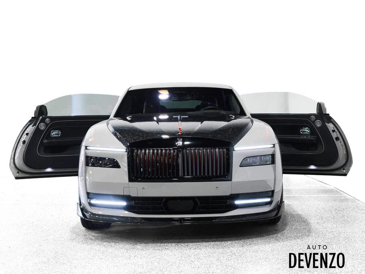 2024 Rolls-Royce Spectre Grey Saint-Eustache - photo #10