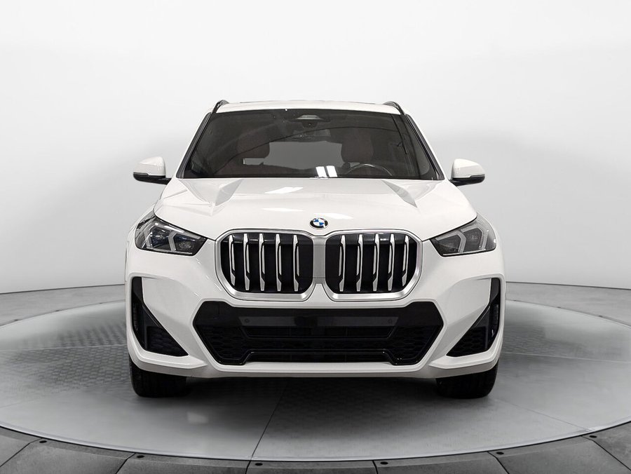 BMW X1 xDrive 28i M Sport Premium Essential Pack 2023 Blanc