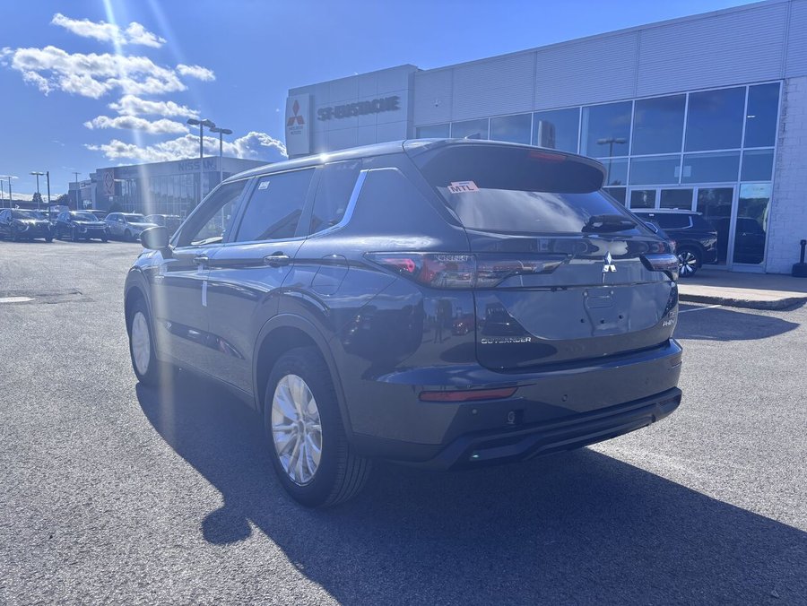 2026 Mitsubishi Outlander Plug-In Hybrid ES S-AWC utilitaire sport TI Graphite Grey Metallic