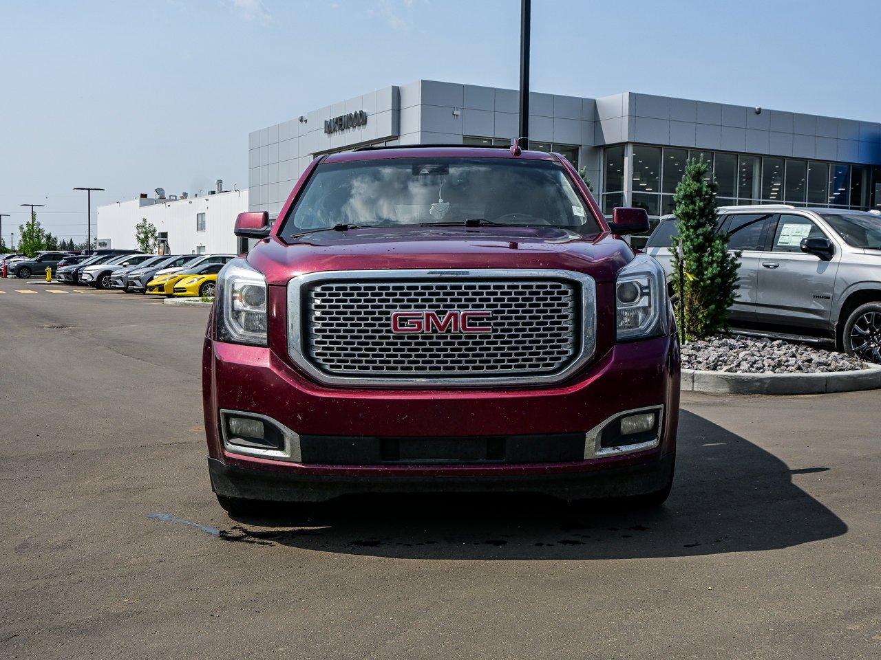 2017 GMC Yukon 4WD 4dr Denali Red Sherwood Park - photo #2