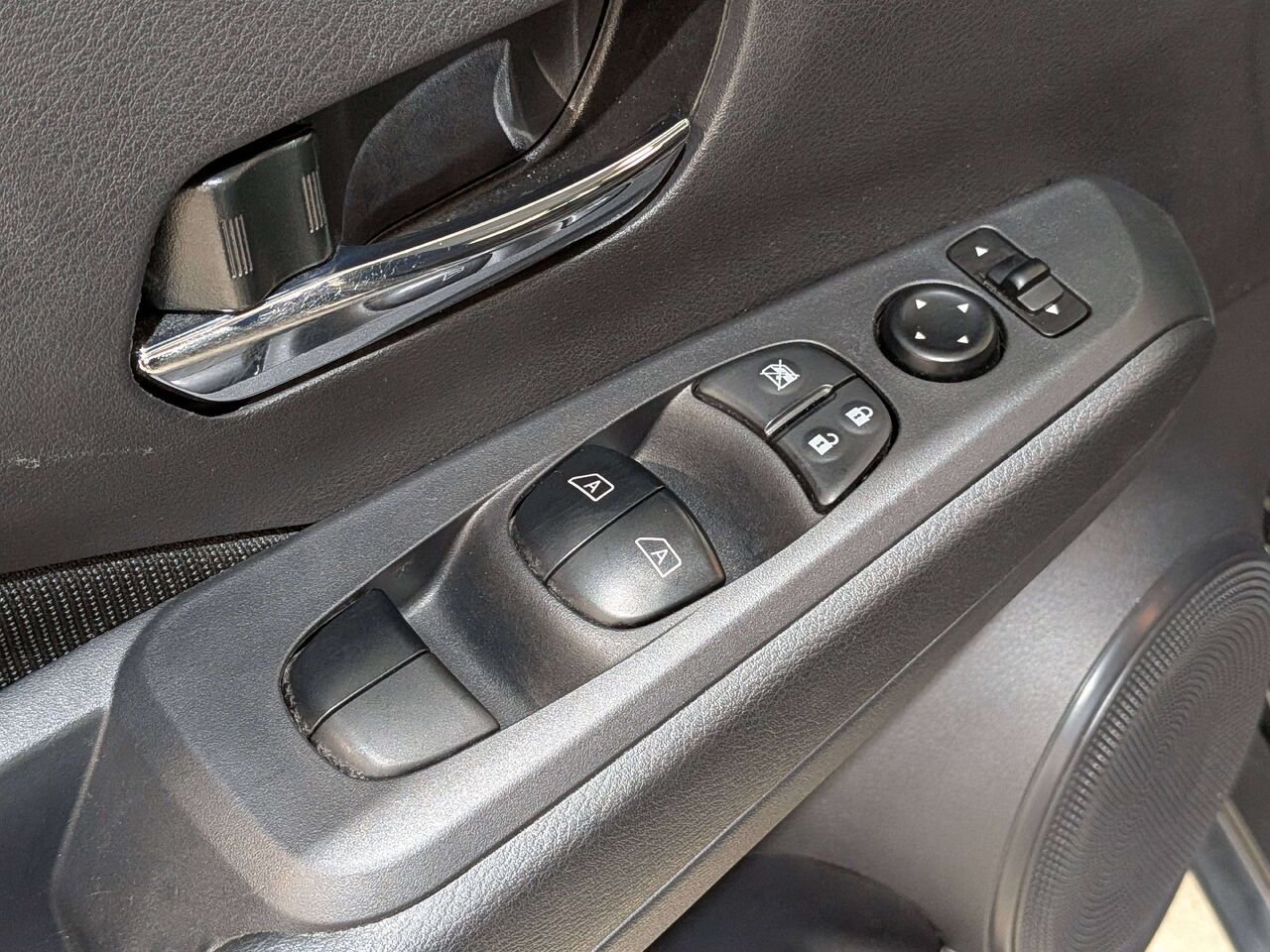 2024 Nissan Kicks SV FWD Black Val-David - photo #30