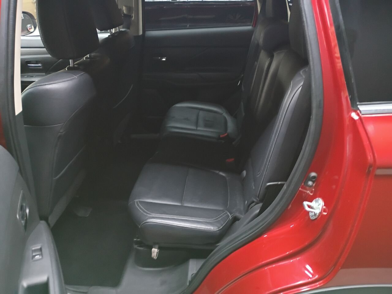 2019 Mitsubishi Outlander Red Blainville - photo #19