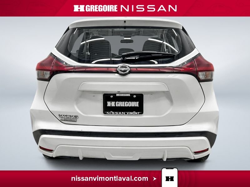 2021 Nissan Kicks White Laval - photo #5