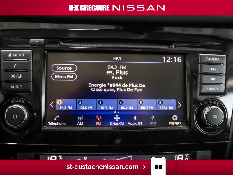 2019 Nissan Qashqai Red Laval - photo #20