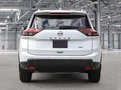 2026 Nissan Rogue Everest White Tricoat Pearl Blainville - photo #4