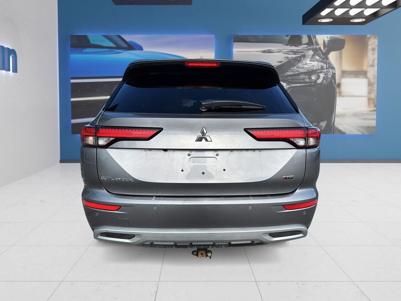 2023 Mitsubishi Outlander Grey Rouyn-Noranda - photo #2