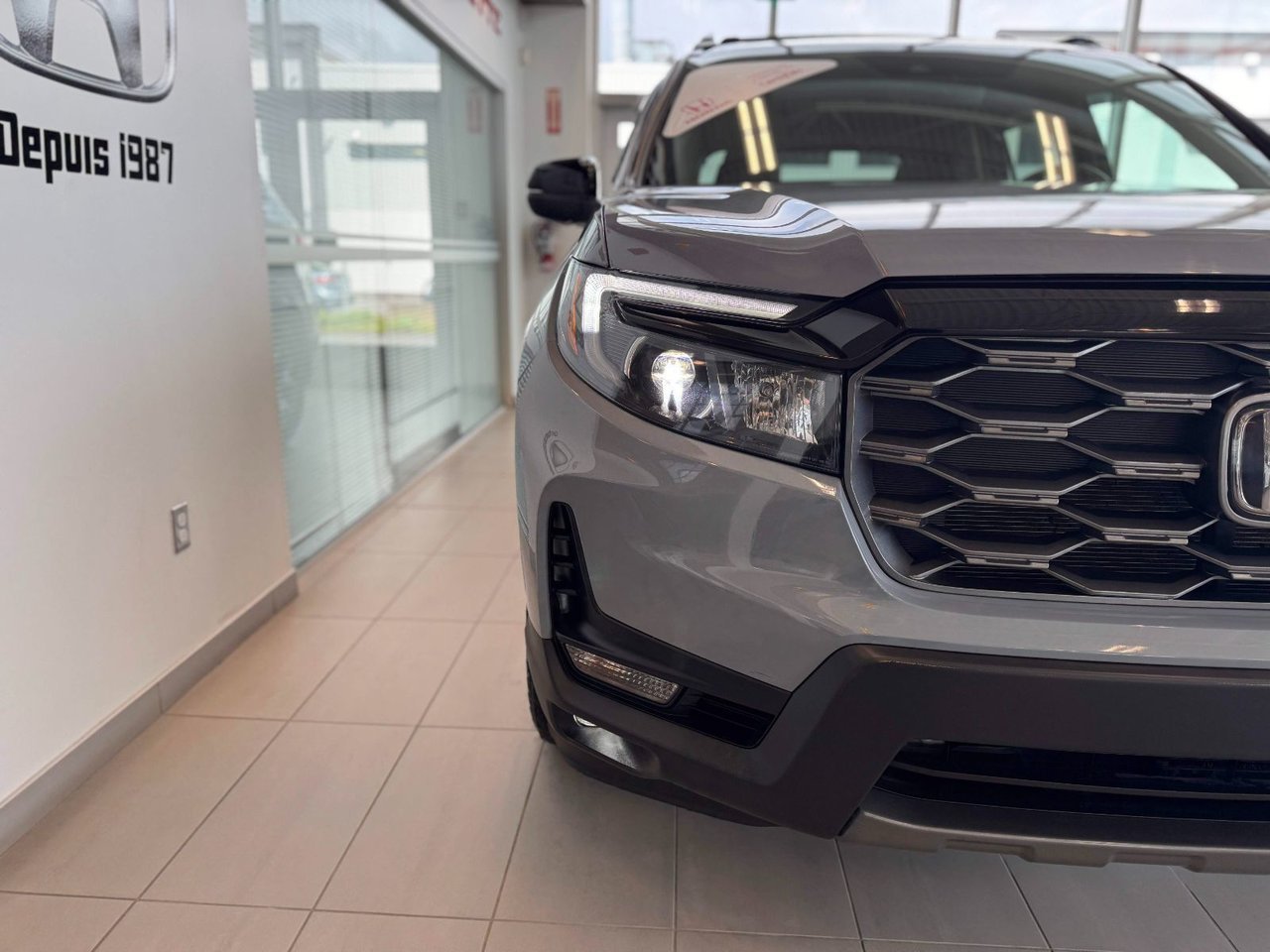 Honda Passport 2023 Gris Notre-Dame-des-Prairies - photo #4